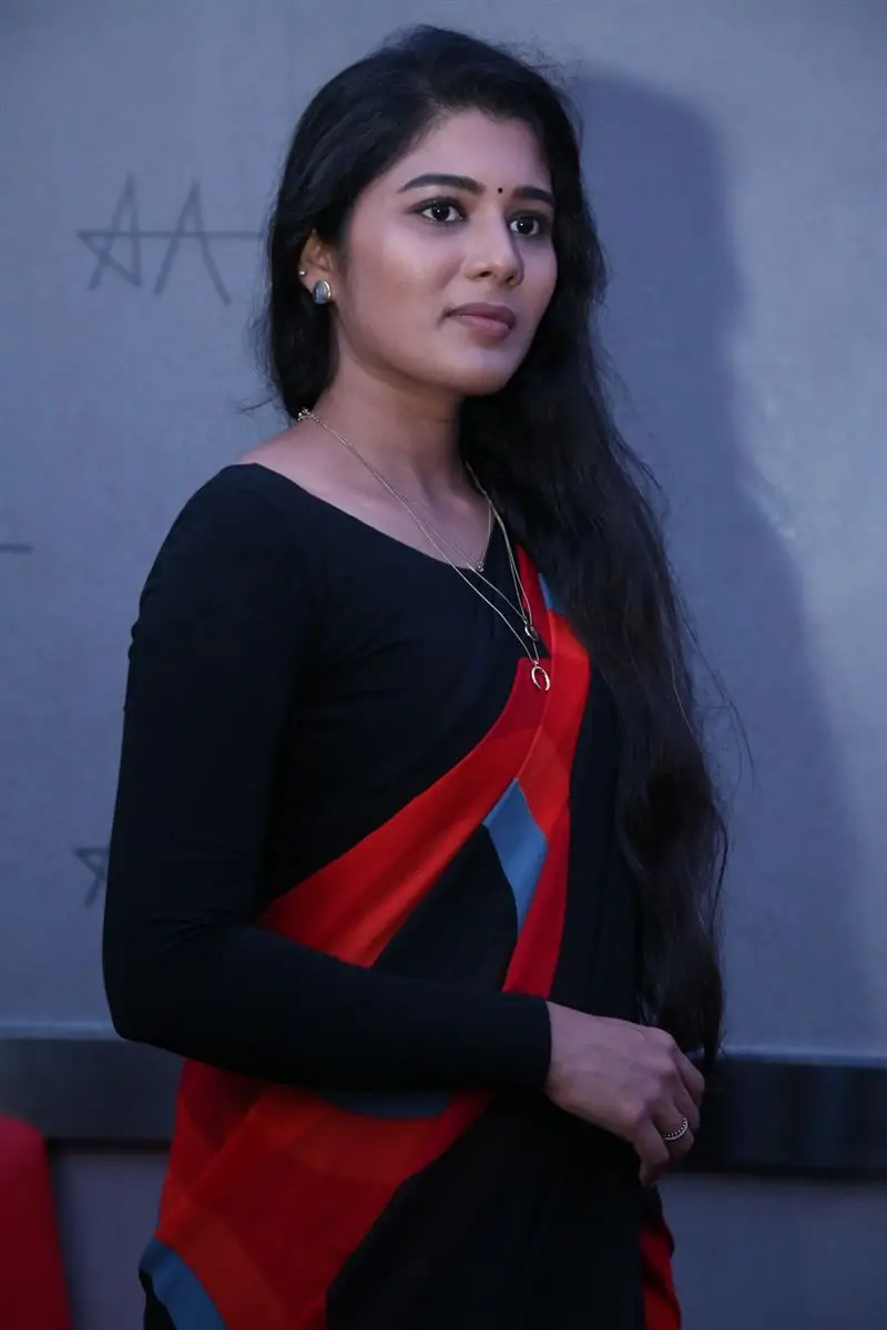 TELUGU ACTRESS SARANYA PRADEEP IN BLACK SAREE 4